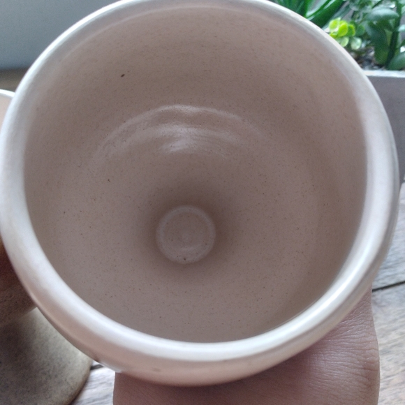 Stoneware Cups in Earth tone colors (2pcs.) - Picture 3 of 4